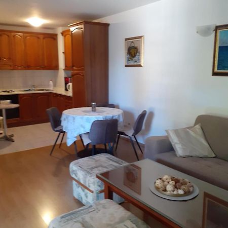 Apartman Mira Makarska Exterior foto